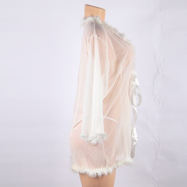 Queen White Perspective Sleepwear With Fur - Image 4