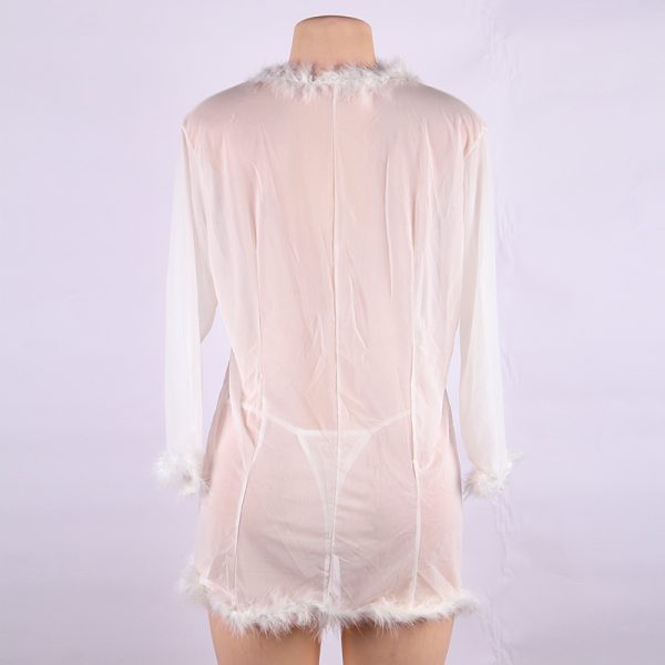 Queen White Perspective Sleepwear With Fur - Image 3