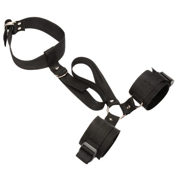 PlayHappy Collar Handcuff Set